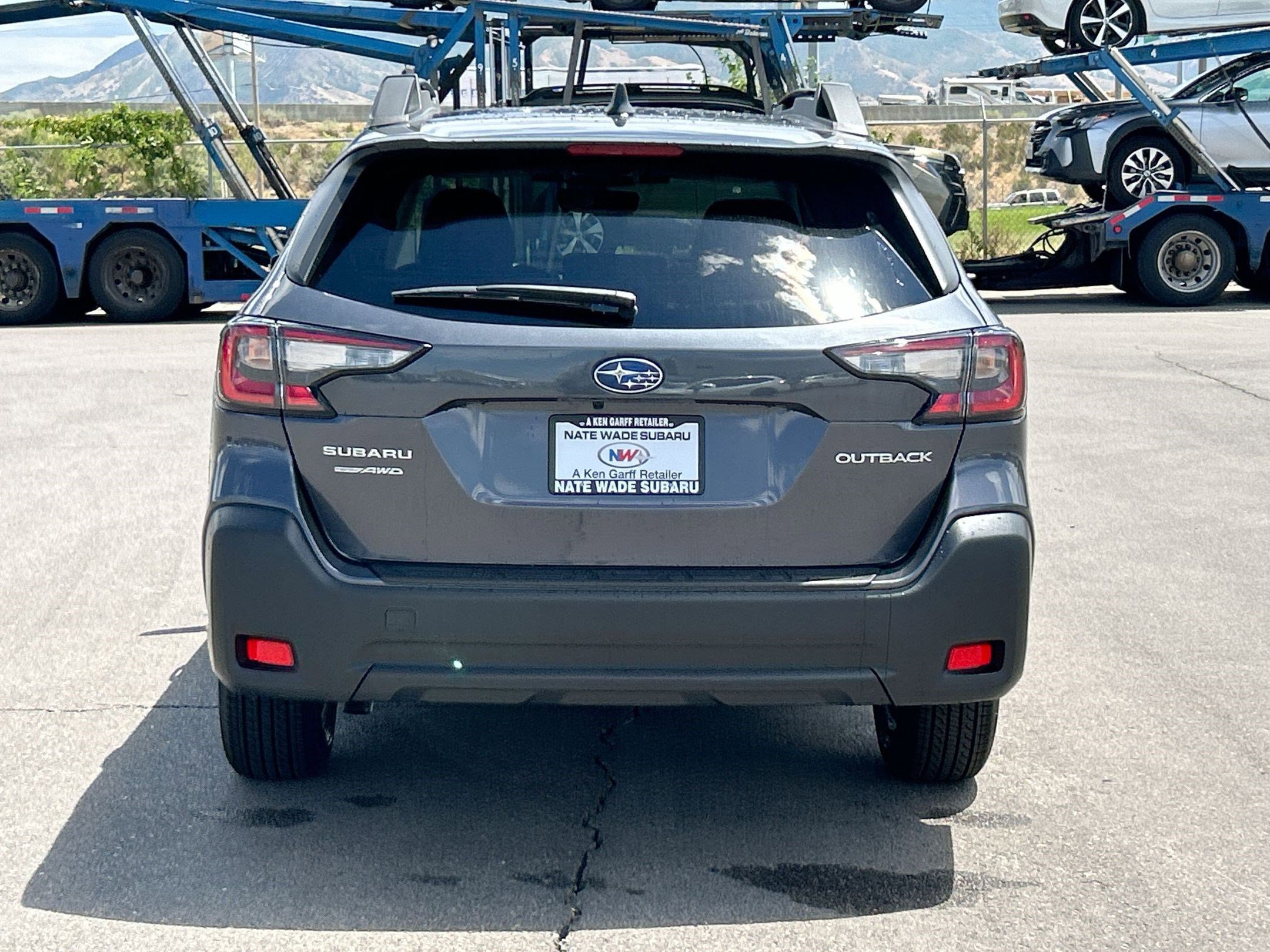 2025 Subaru Outback Premium photo 4