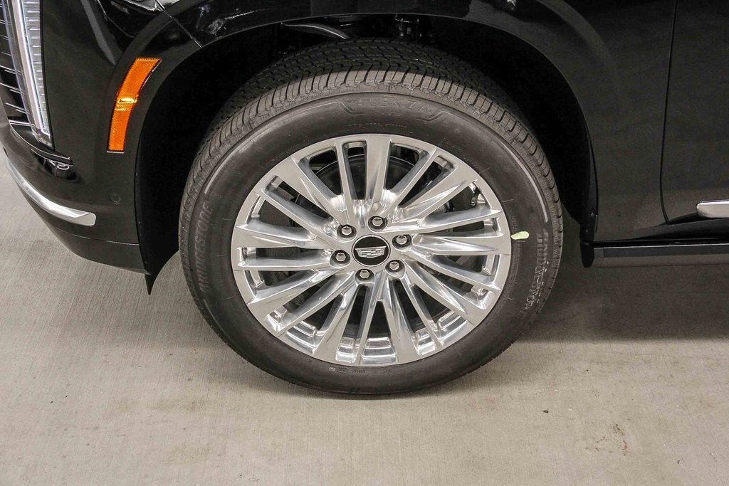 2026 Cadillac Escalade Luxury photo 7
