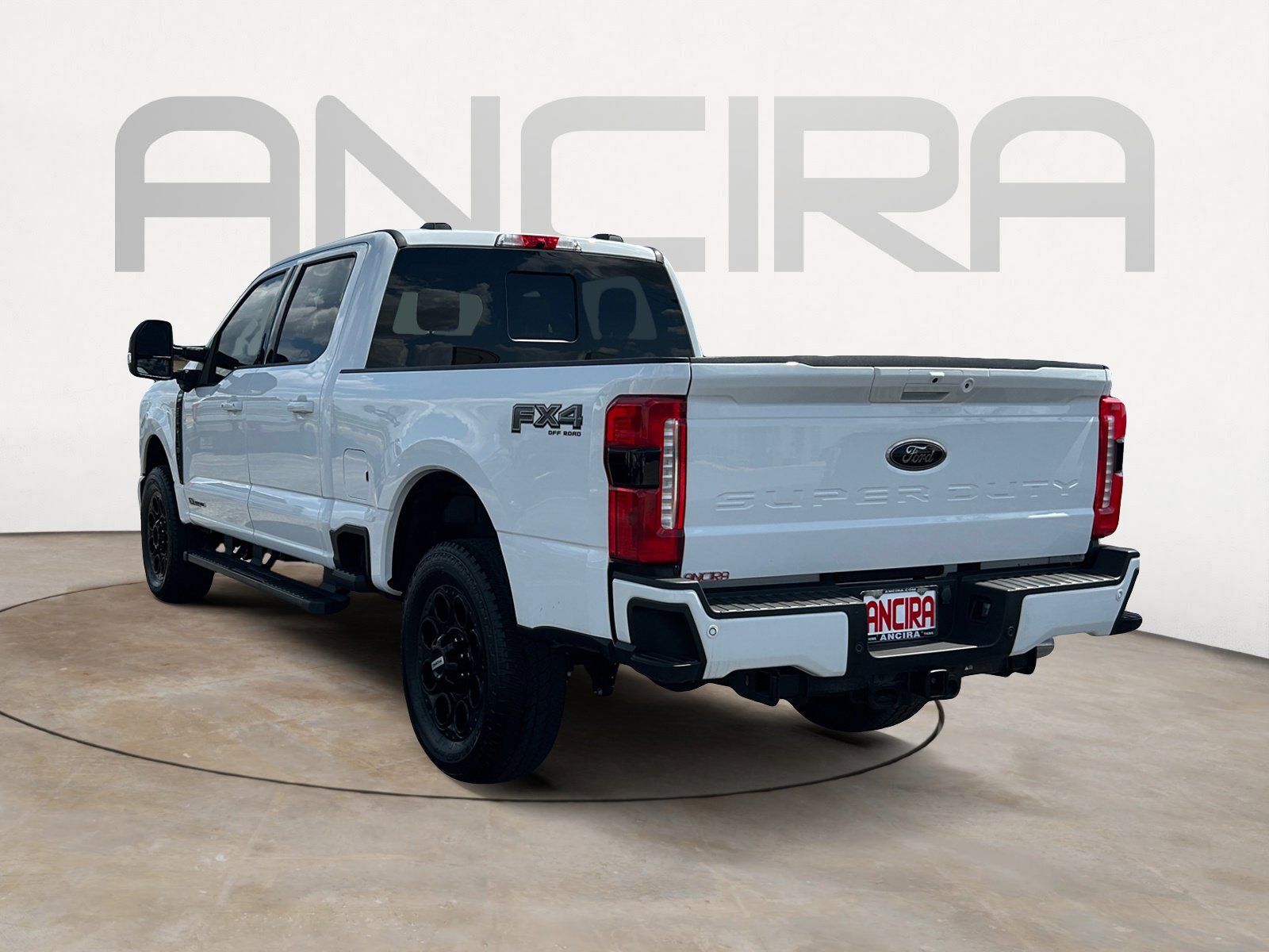 2024 Ford F-350 Lariat photo 4