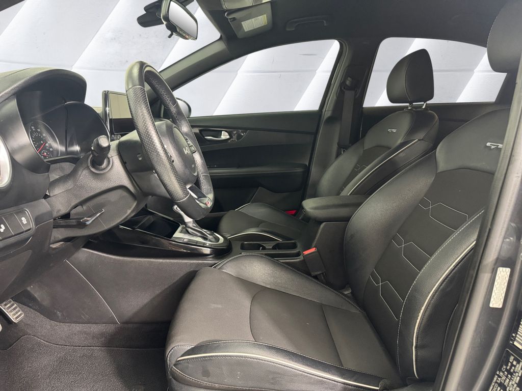 2023 Kia Forte GT-Line photo 7