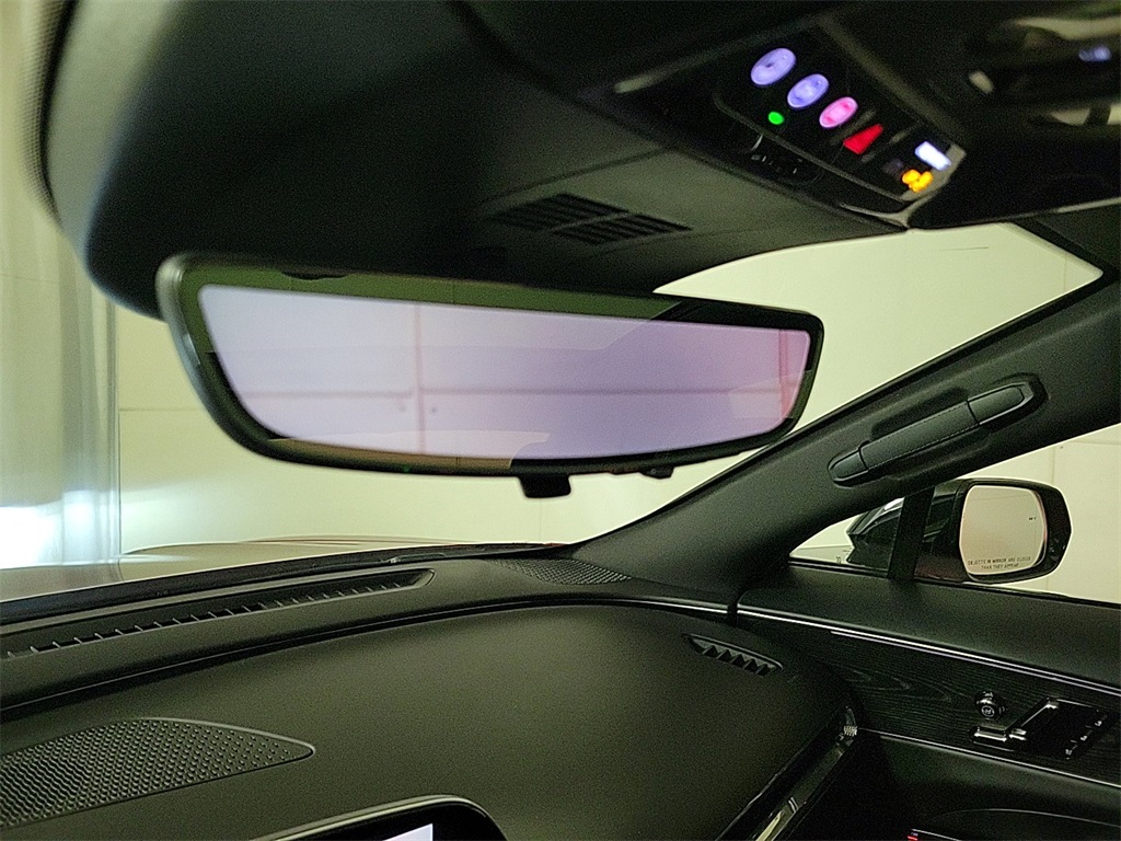 2024 CADILLAC LYRIQ - Image 19