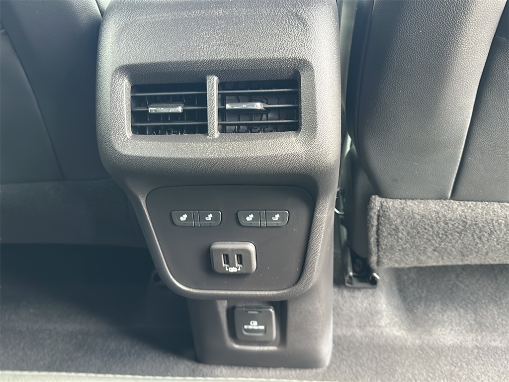2022 Chevrolet Equinox Premier photo 19