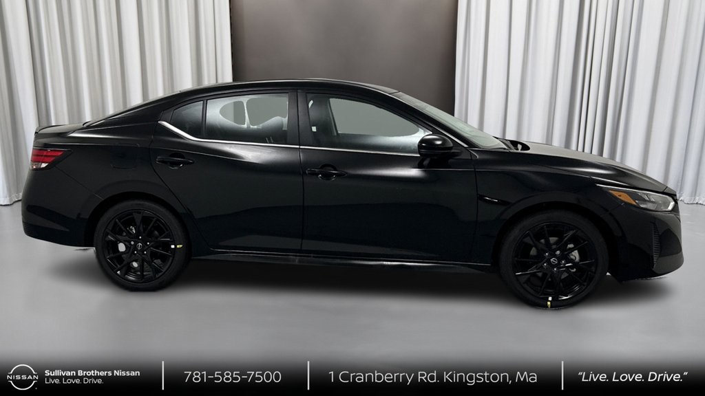 2025 Nissan Sentra SR Midnight Edition photo 3