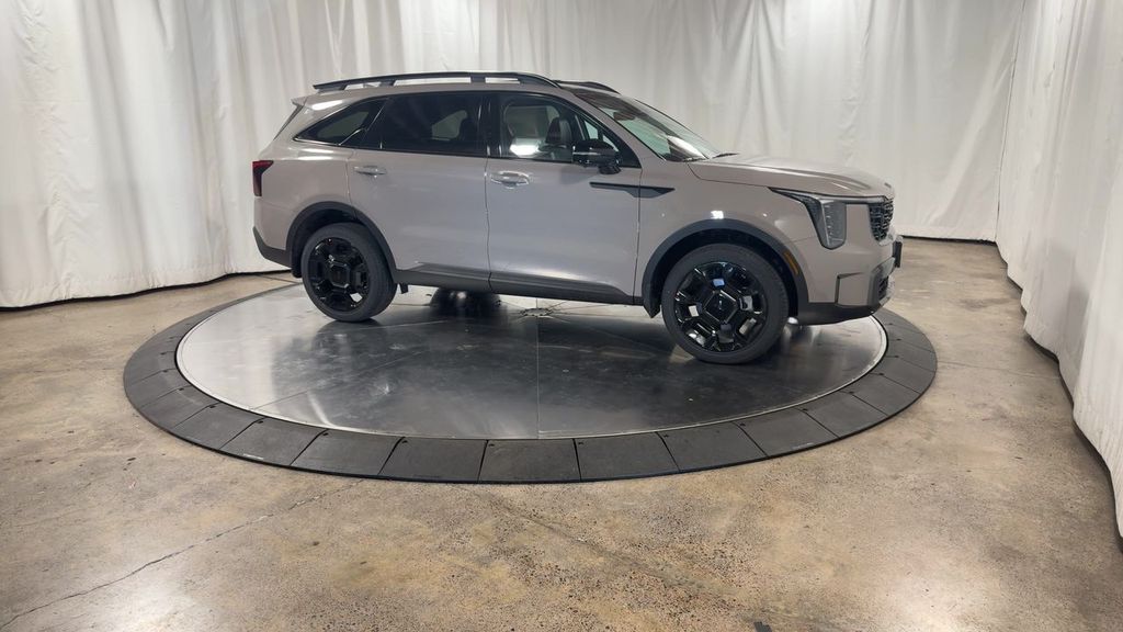 2025 Kia Sorento X-Line SX photo 3
