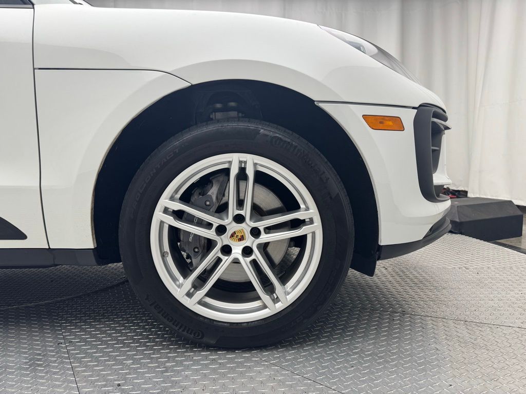 2022 Porsche Macan Base photo 12