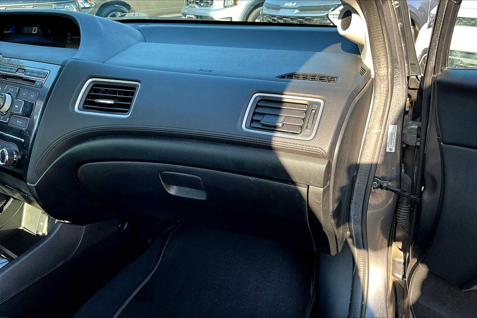 2013 Honda Civic LX photo 14