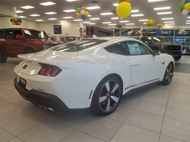 2025 Ford Mustang GT Premium photo 4