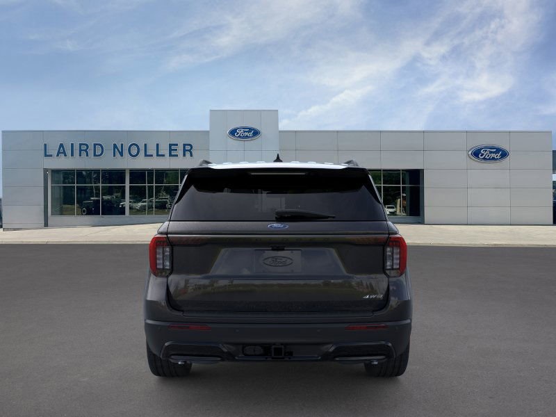 2025 Ford Explorer ST-Line photo 4