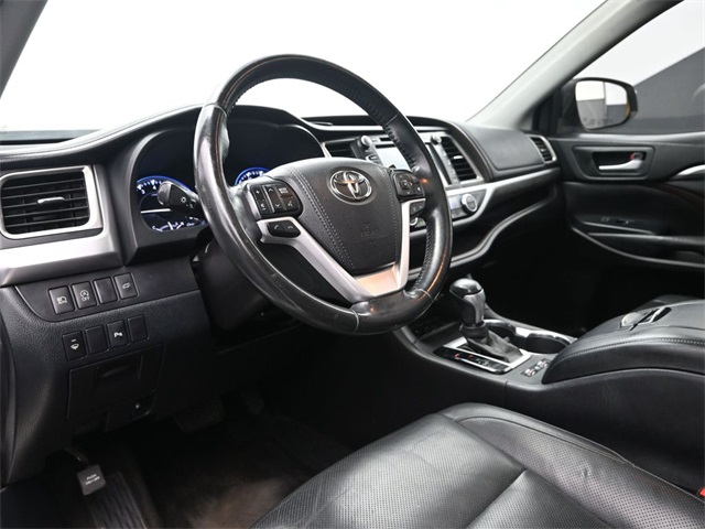 2017 Toyota Highlander Limited photo 7