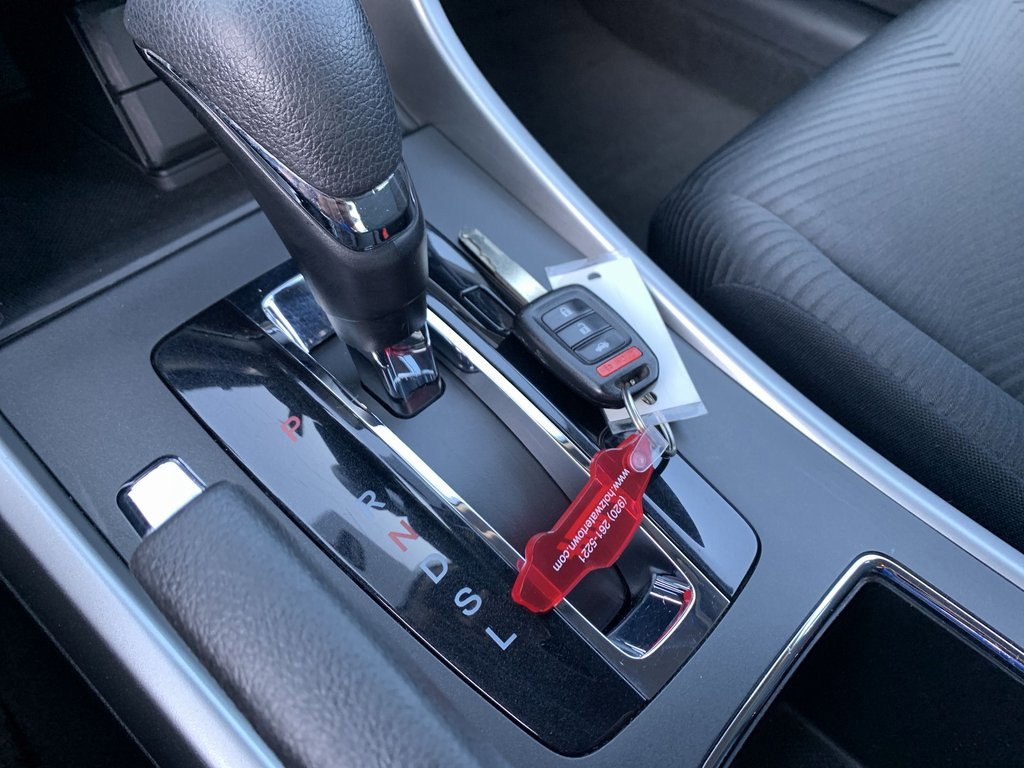 2014 Honda Accord LX photo 23