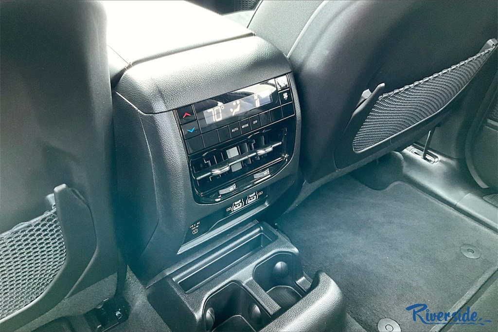 2025 Jeep Grand Cherokee Altitude X photo 10