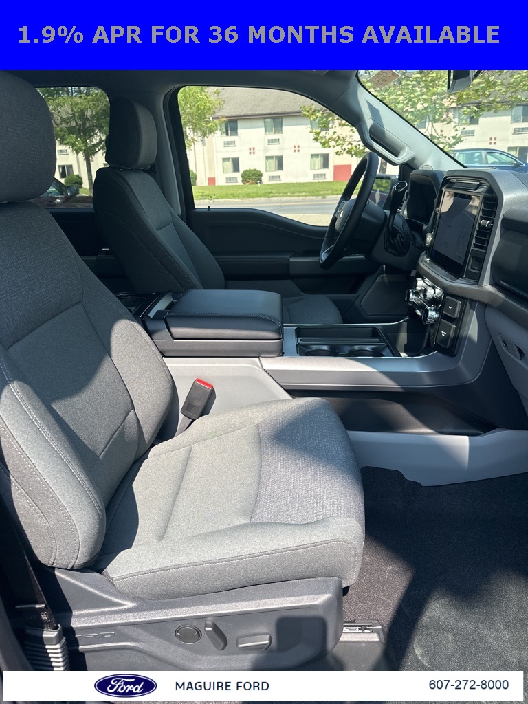 2025 Ford F-150 XLT photo 14