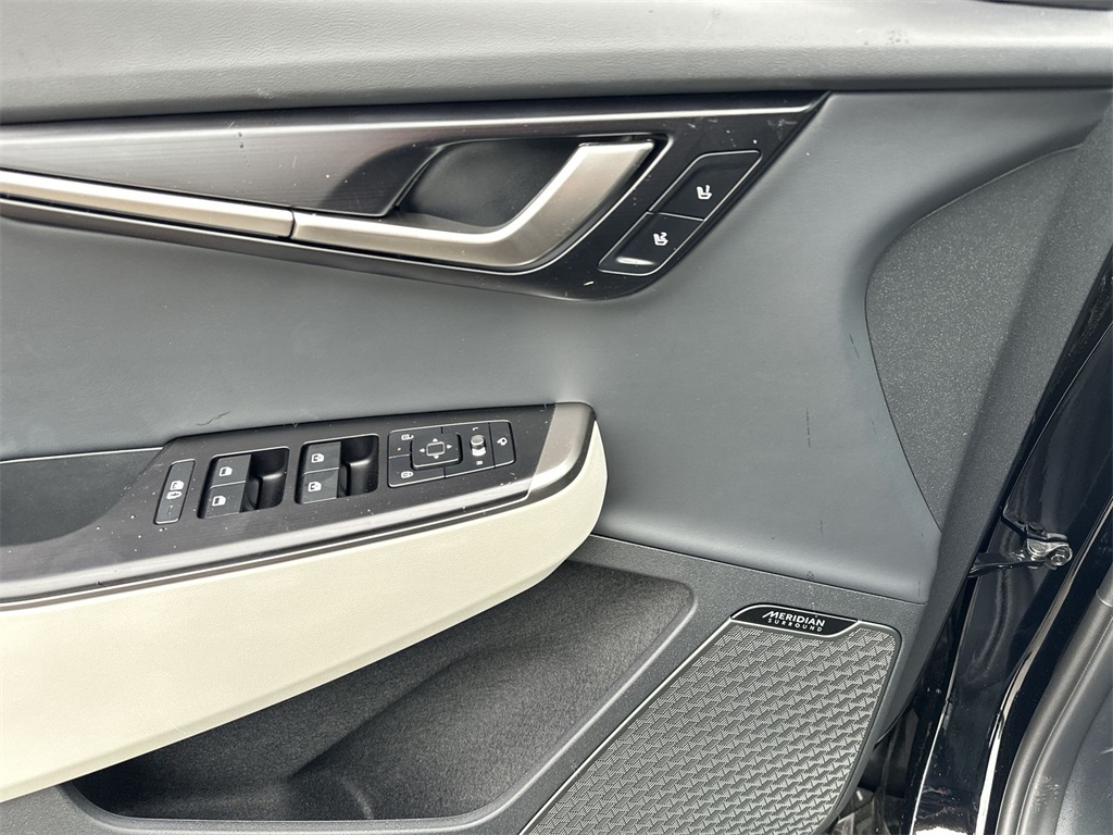 2025 Kia EV6 GT-Line photo 13