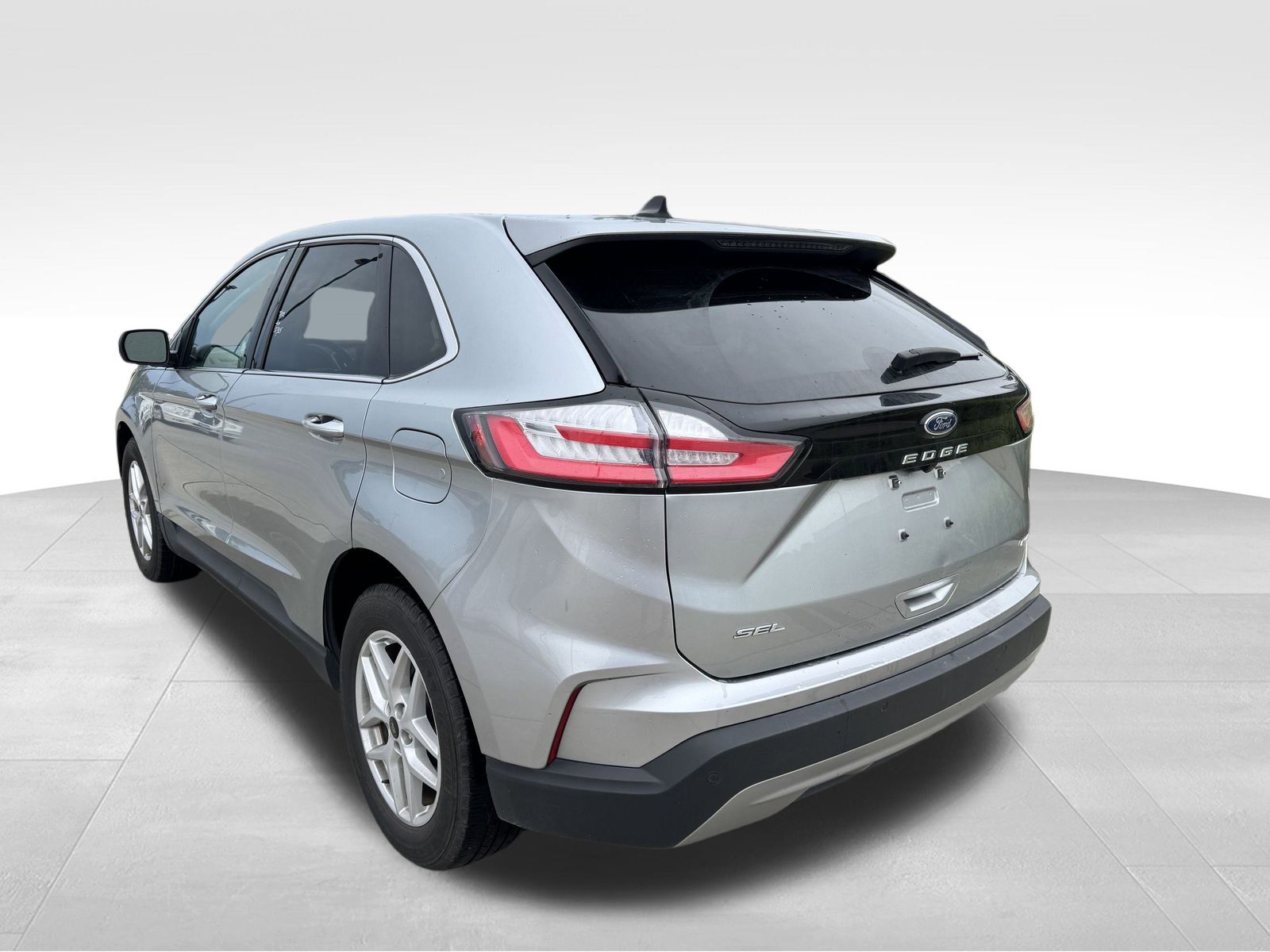 2024 Ford Edge SEL photo 4