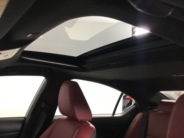 2022 Lexus IS 300 photo 14