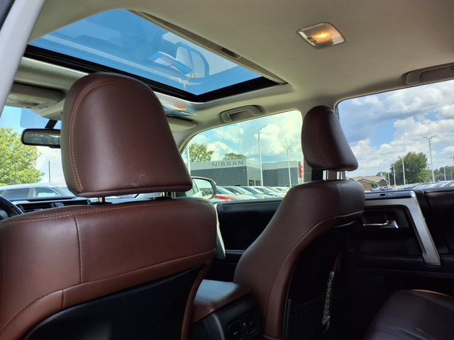 2017 Toyota 4Runner Limited photo 9