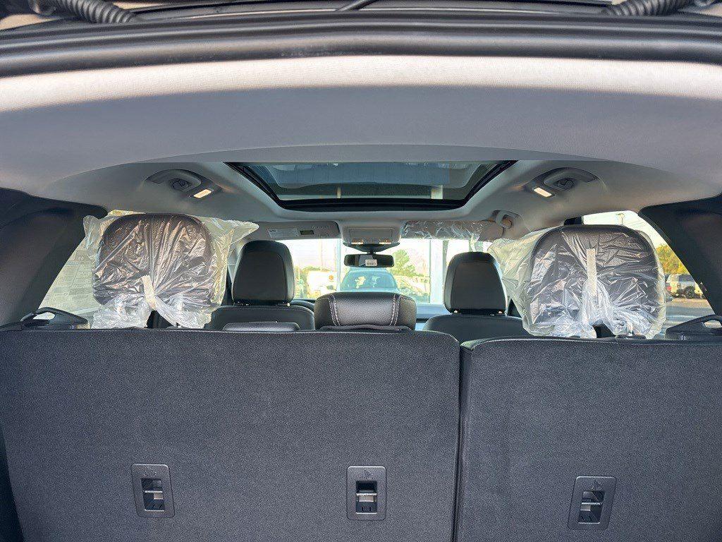 2025 Ford Escape Plug-In Hybrid photo 6