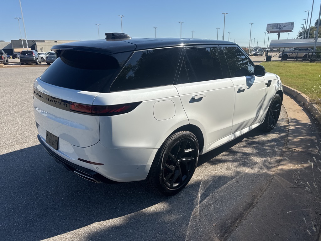 2024 Land Rover Range Rover Sport P400 Dynamic SE photo 3