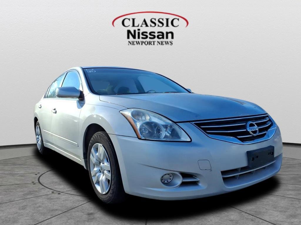 2012 Nissan Altima S's photo