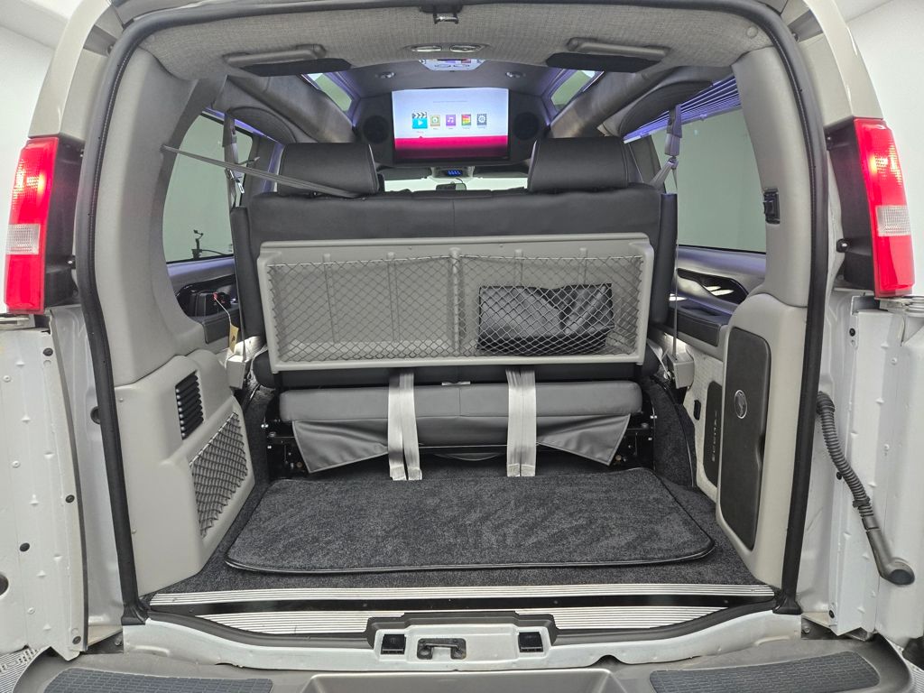 2023 Gmc Savana 2500 Cargo photo 5