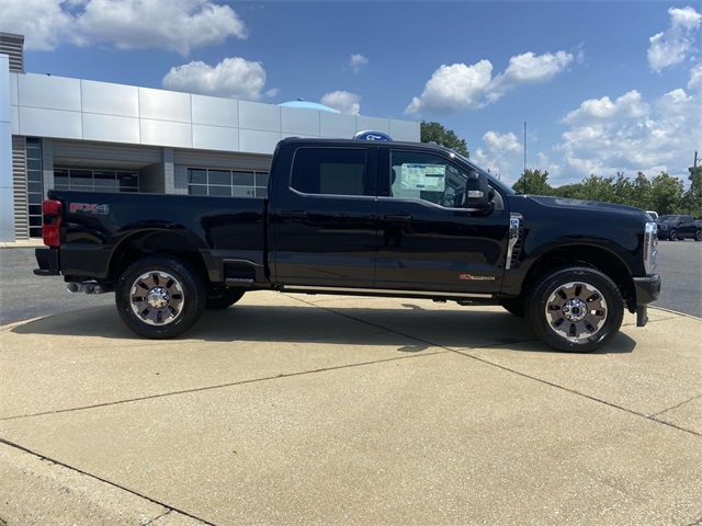 2025 Ford F-350 photo 2