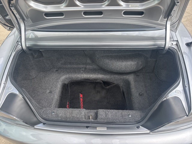 2005 Honda S2000 Base photo 18