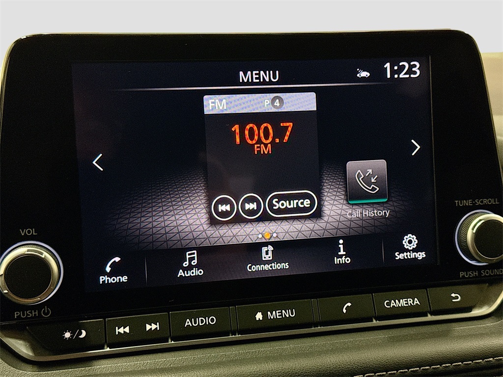 2023 Nissan Rogue SV photo 23