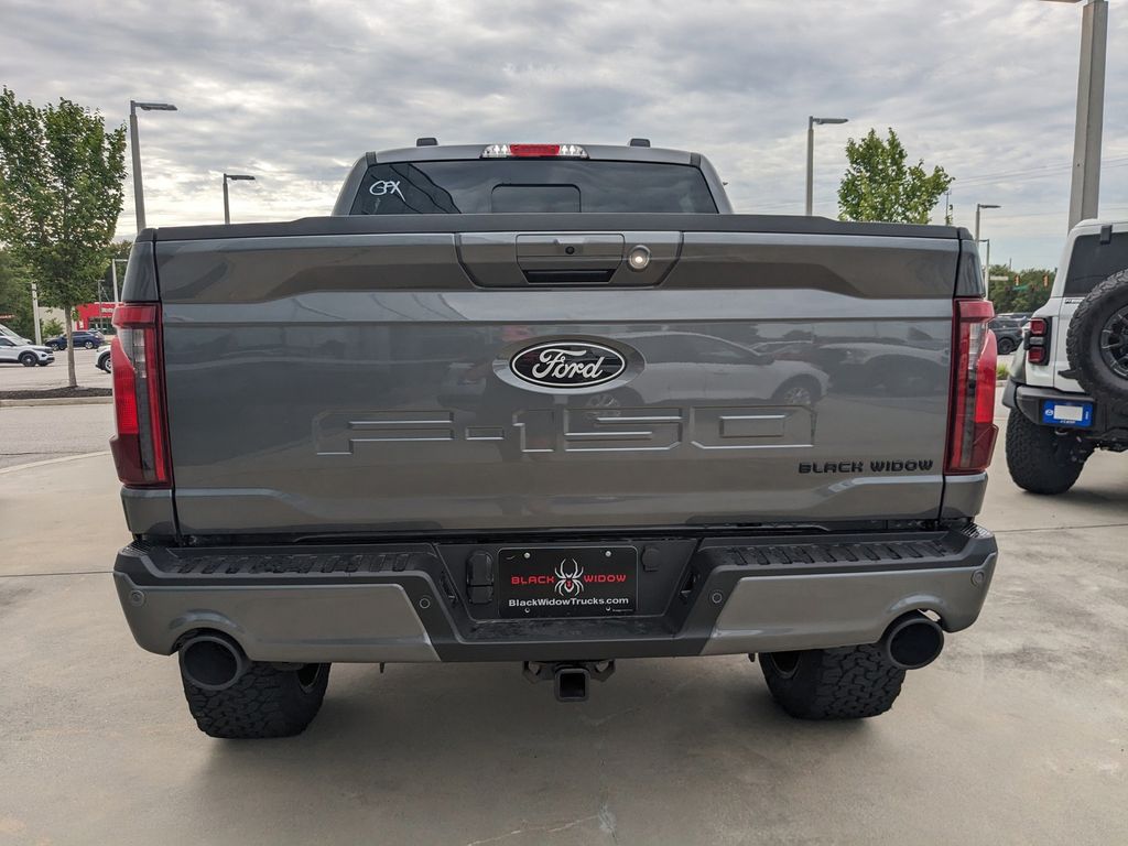 2025 Ford F-150 XLT photo 5