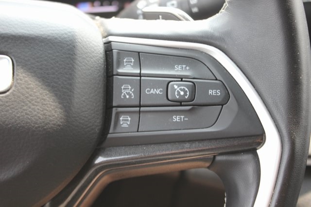 2021 Jeep Grand Cherokee Laredo photo 13
