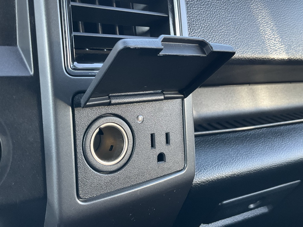 2019 Ford F-150 XLT photo 23