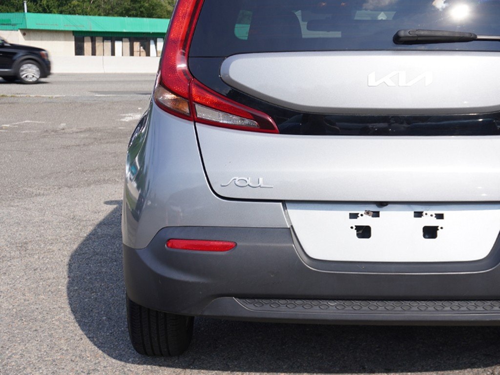 2022 Kia Soul LX photo 14