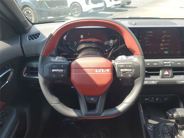 2025 Kia K4 GT-Line photo 9