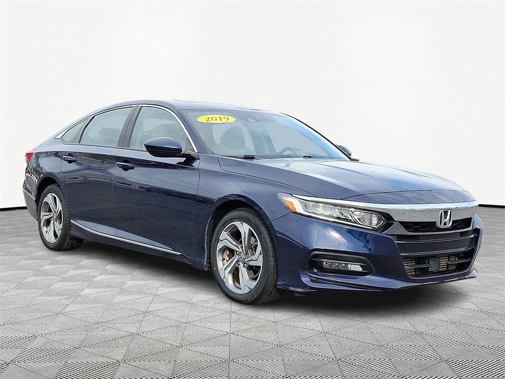 2019 Honda Accord EX's photo