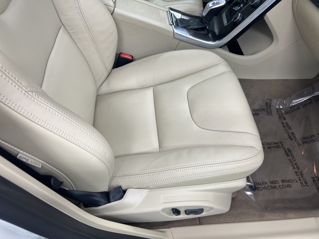 2013 Volvo S60 T5 Premier photo 22