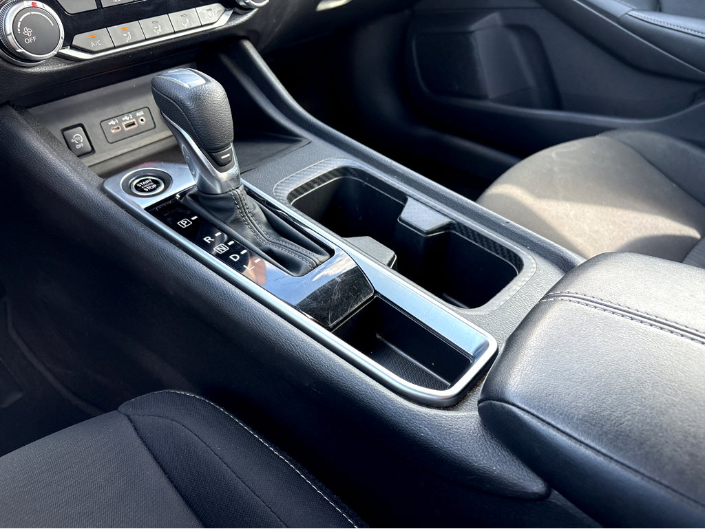 2024 Nissan Sentra SV photo 10