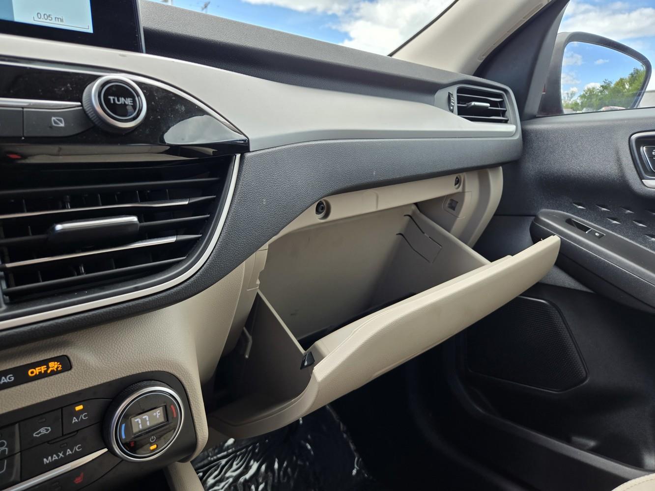 2020 Ford Escape SE photo 12