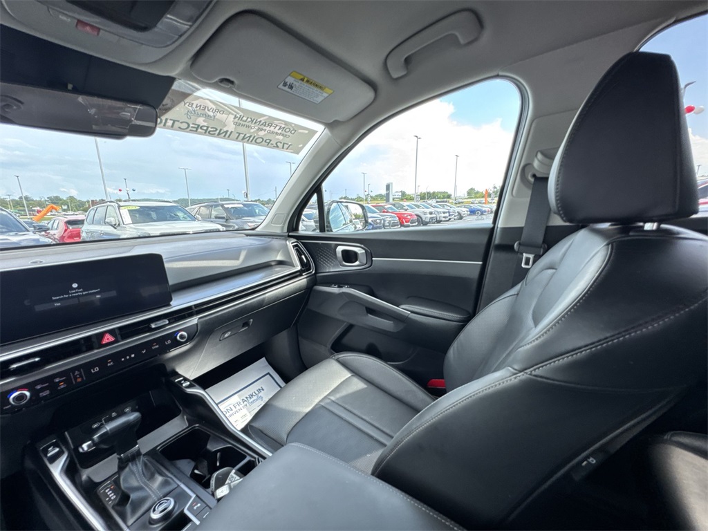 2025 Kia Sorento S photo 11
