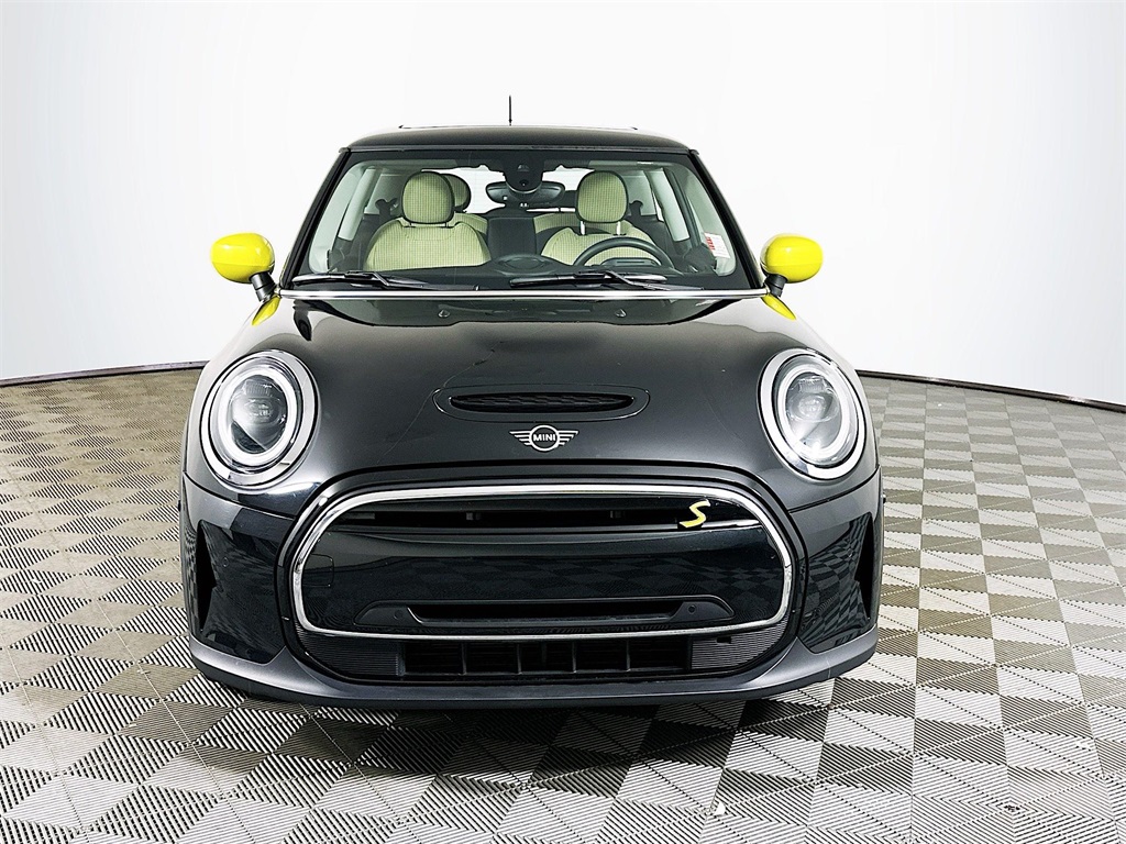 Certified 2023 MINI Hardtop 2 Door SE with VIN WMW13DJ04P2S66117 for sale in Grand Rapids, MI