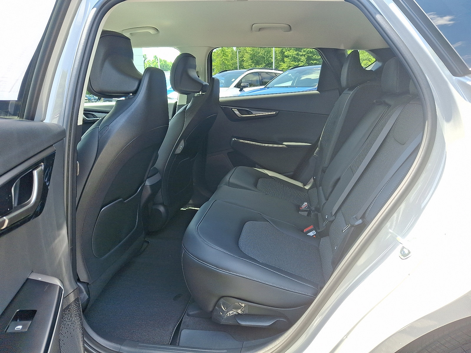 2025 Kia EV6 Light photo 5