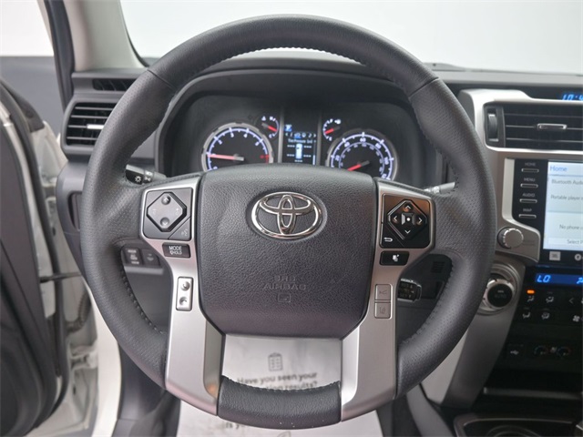 2022 Toyota 4Runner Limited photo 2
