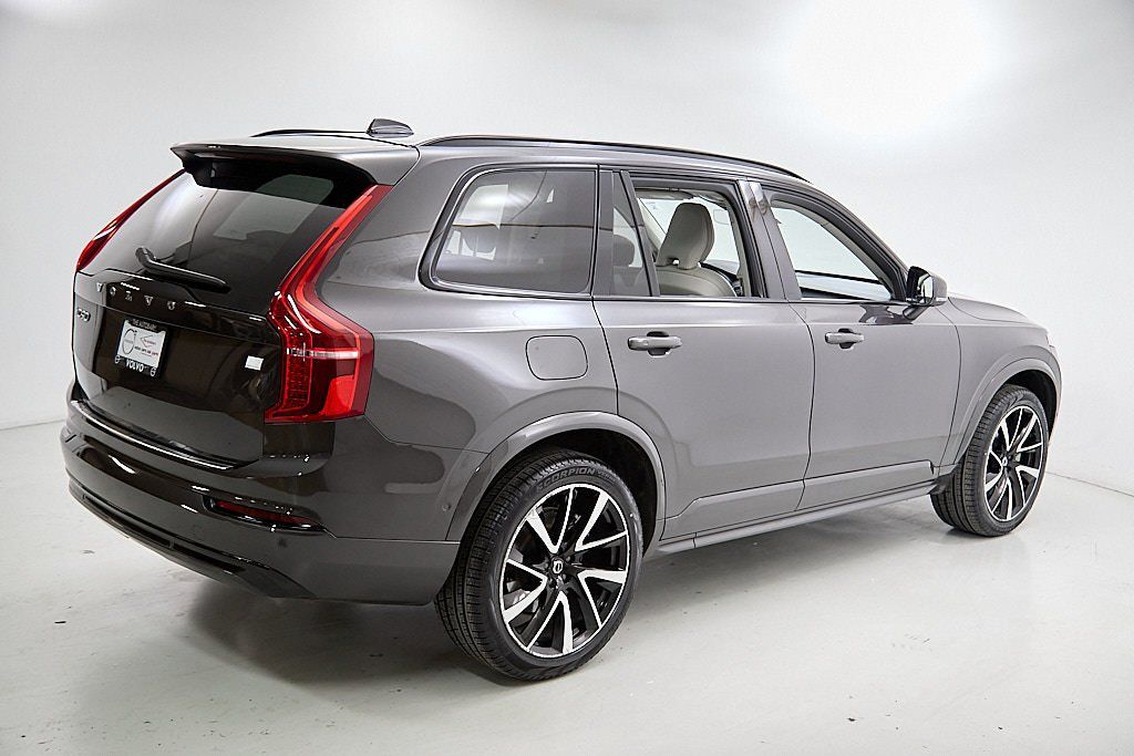 2023 VOLVO XC90 - Image 8