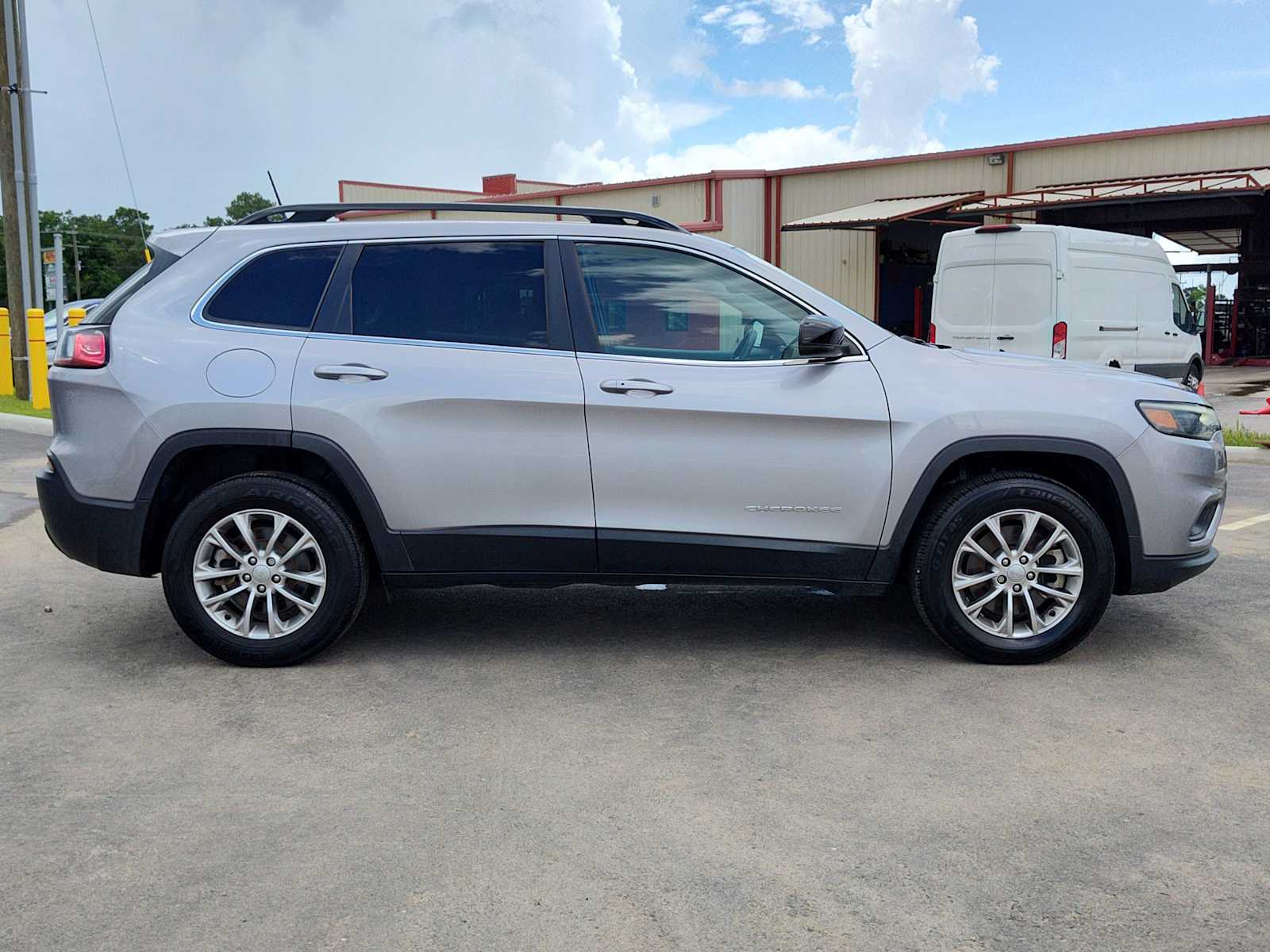 2022 Jeep Cherokee Latitude Lux photo 10