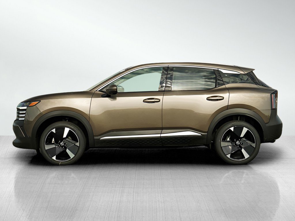 2025 Nissan Kicks SR photo 3