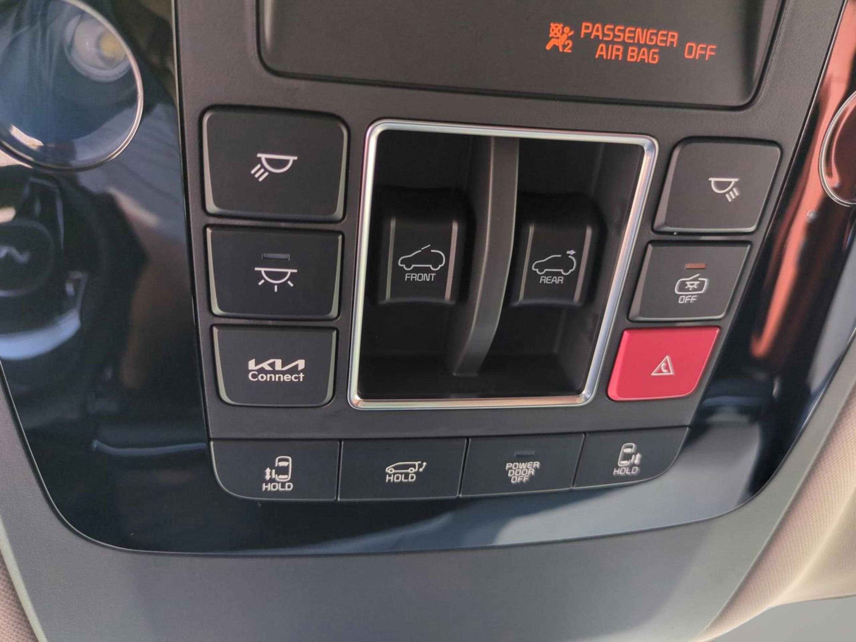2026 Kia Carnival SX photo 12