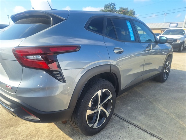 2024 Chevrolet Trax photo 4