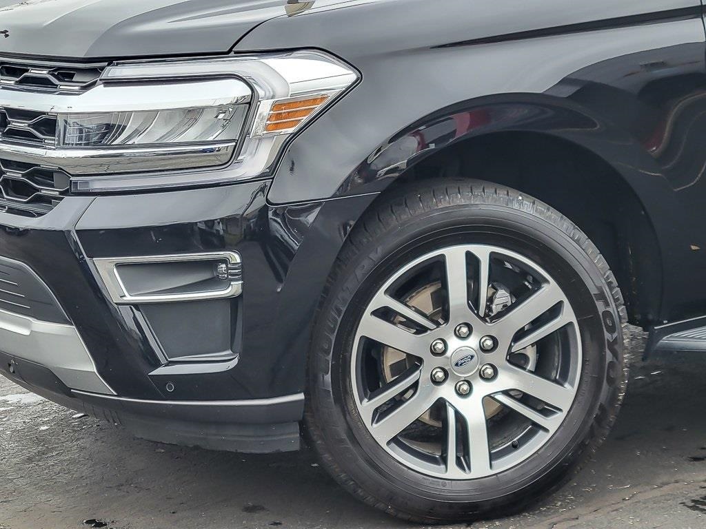 2024 Ford Expedition Limited photo 3