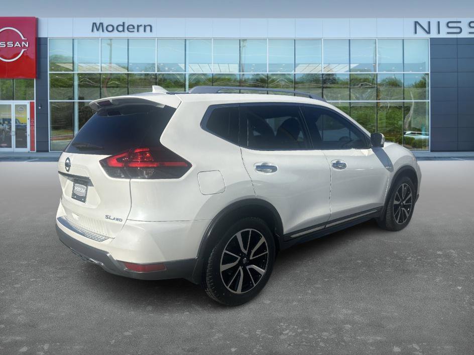 2017 Nissan Rogue SL photo 5