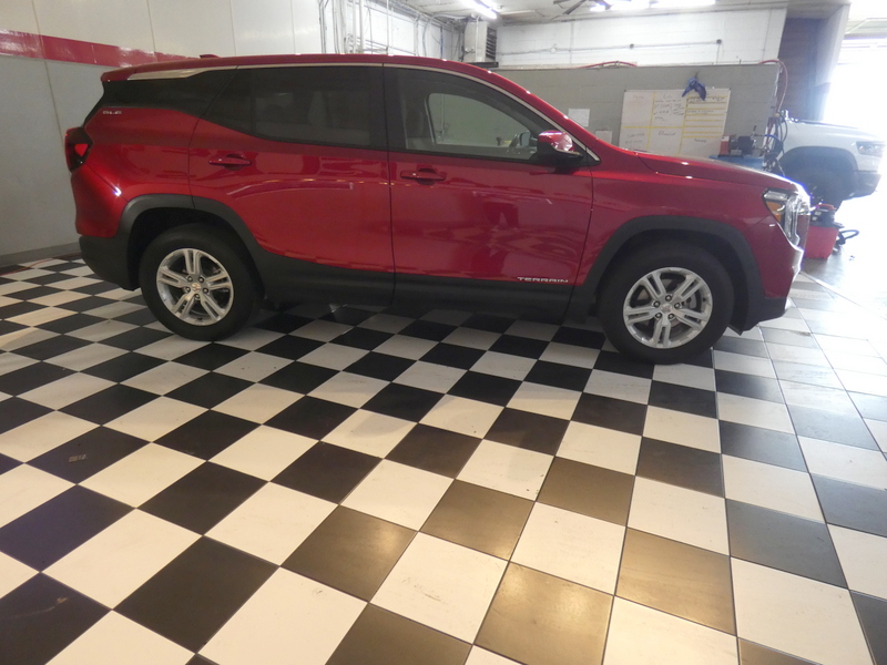 2024 Gmc Terrain SLE photo 2