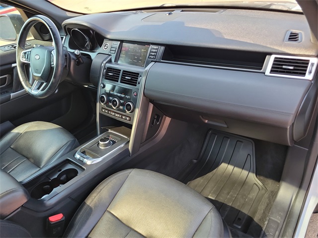 2019 Land Rover Discovery Sport HSE photo 17