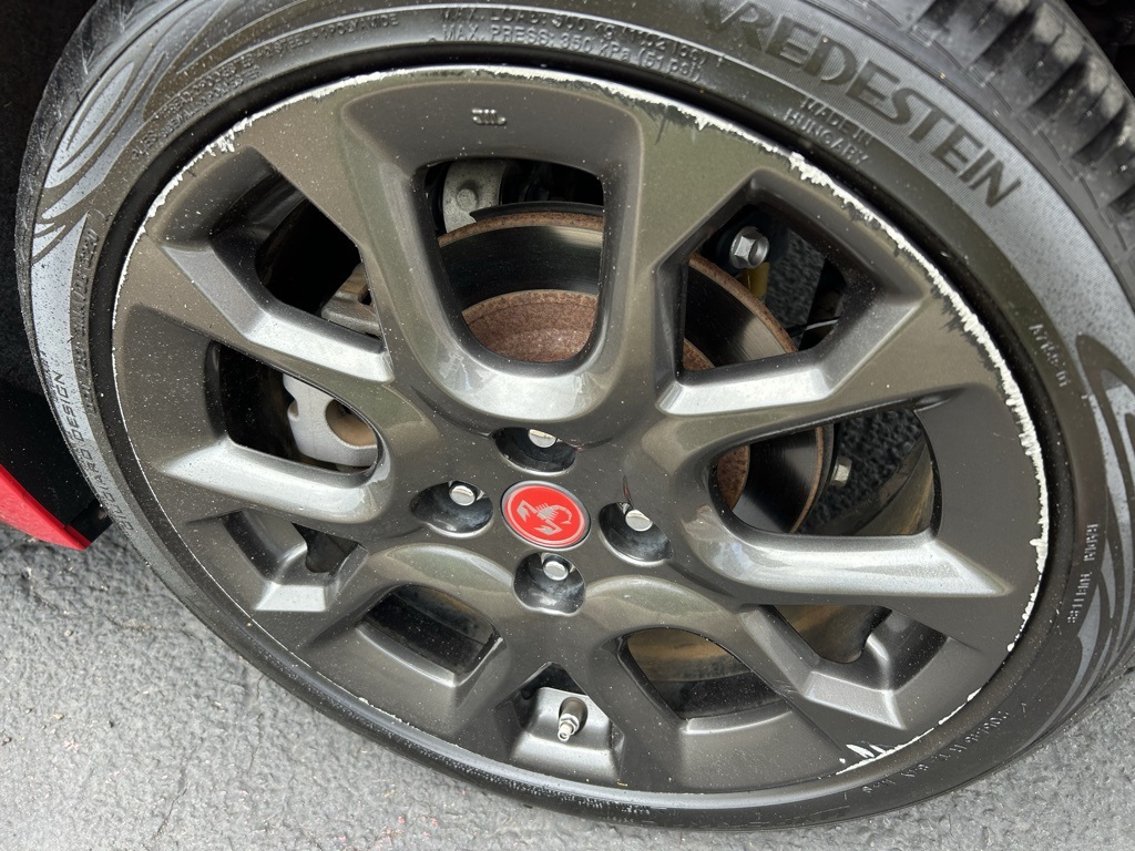 2017 Fiat 124 Spider Abarth photo 9